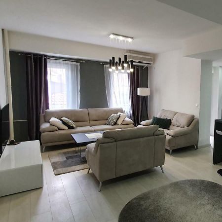 City Center Apartment 斯科普里 外观 照片
