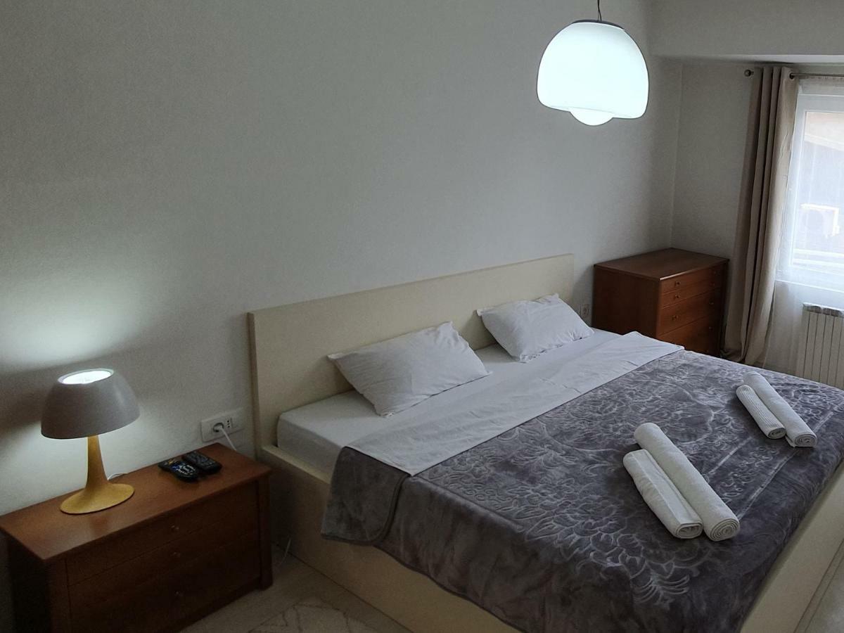 City Center Apartment 斯科普里 外观 照片