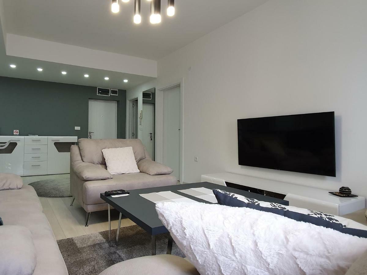 City Center Apartment 斯科普里 外观 照片
