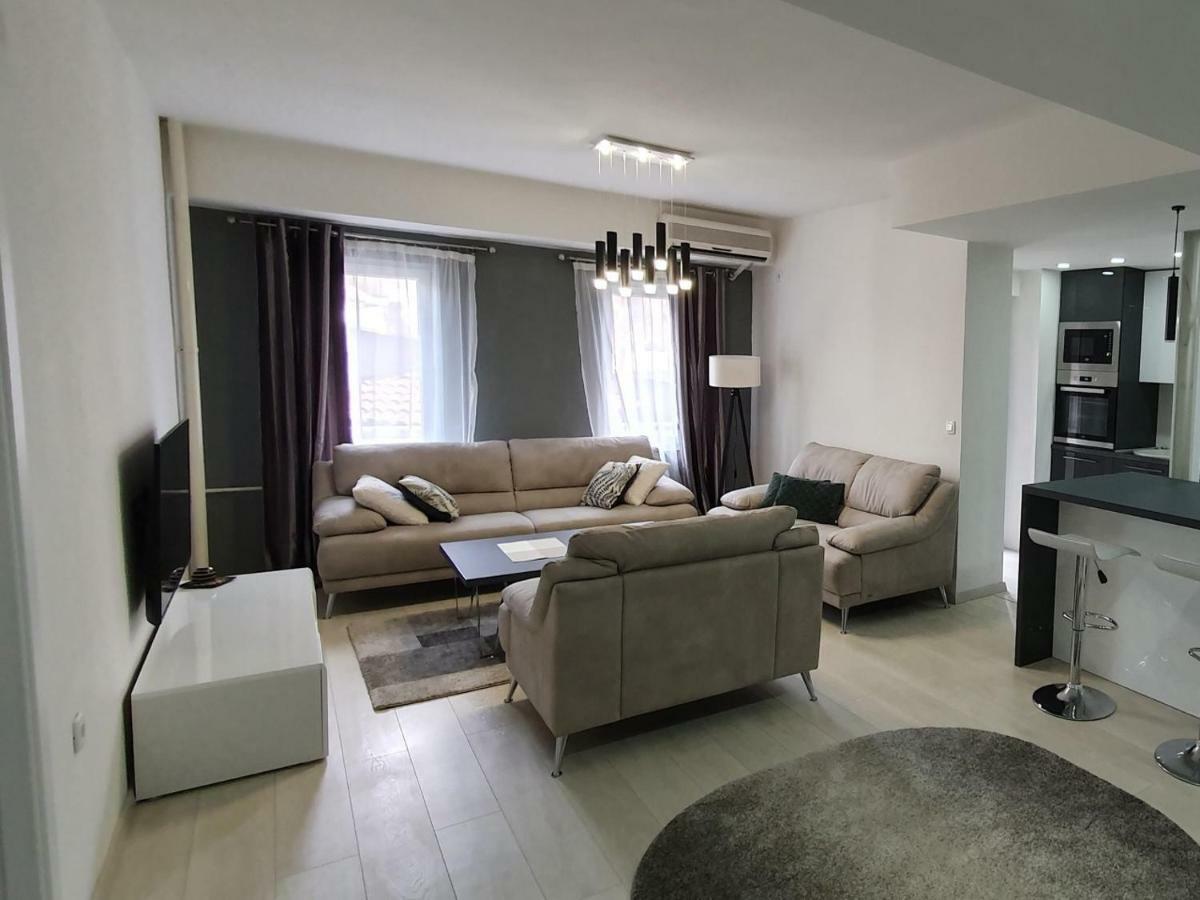 City Center Apartment 斯科普里 外观 照片